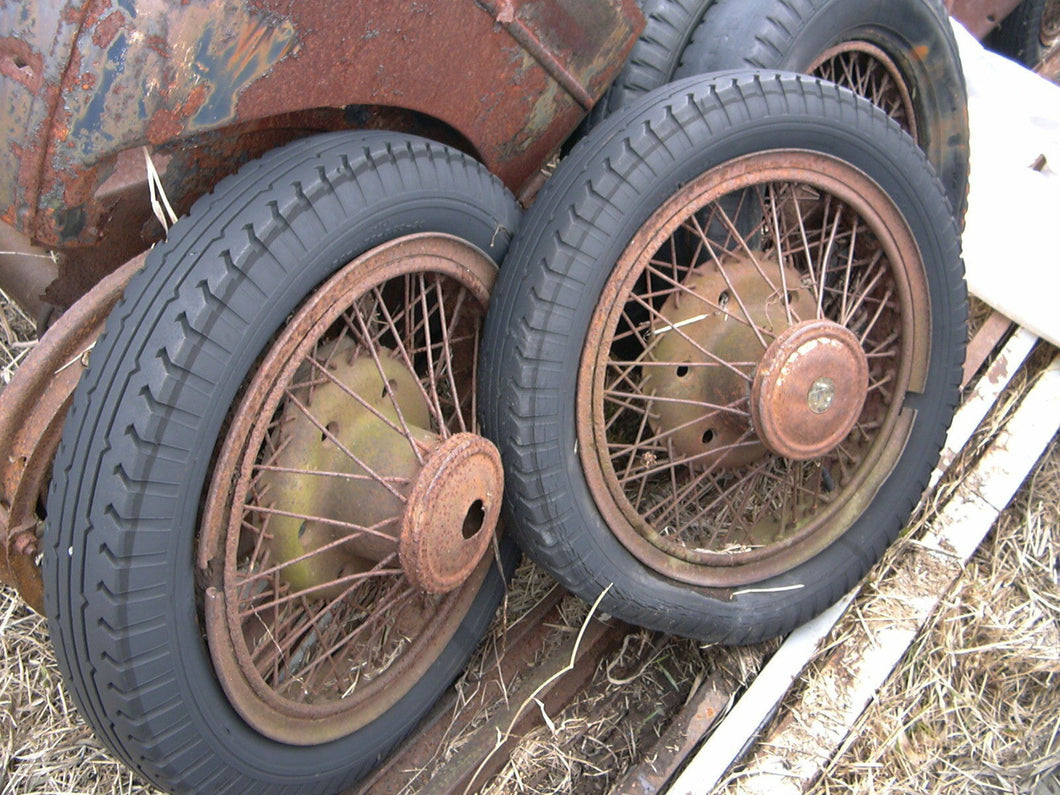 Buick Canadian wirewheel pair 1910's 11 12 13 14 15 16 17 18 19 20 21 22 23 24