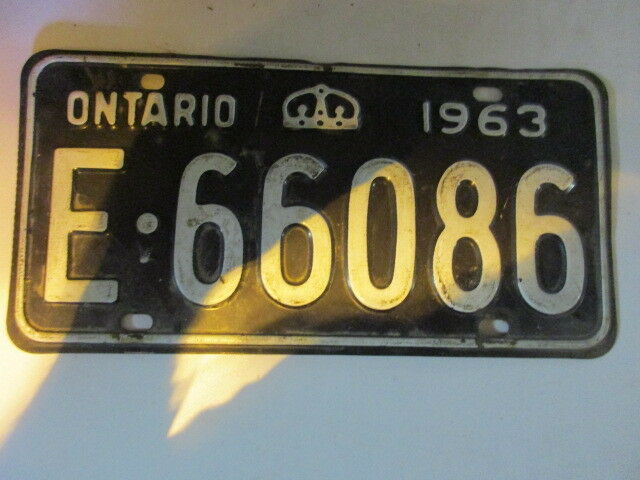 1963 Canada vintage collectible Ontario license plate 63 E