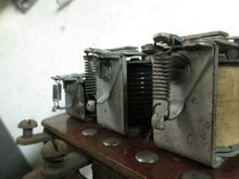 Charger l&#39;image dans la galerie, Autolite VRB-4005-A DeSoto Dodge Chrysler Plymouth 1937 regulator voltage 6v
