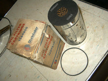 Load image into Gallery viewer, oem NOS Studebaker oil filter 55 56 57 58 59 60 61 62 63 64 65 66 1564850 SHIPPING INCLUDE
