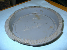 Charger l'image dans la galerie, Chrysler emblem plastic insert 58 59 60 61 62 63 64 65 66 67 68 69 70 71 72 73   30$ shipping include

